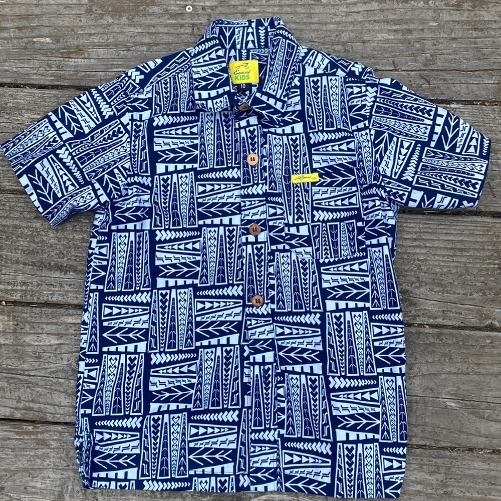 Eveni Kids shirt blue & white block print designed in Samoa made in fiji size 10
